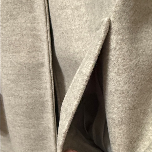 CoffeeShop Cream Trench Coat - Picture 5 of 14